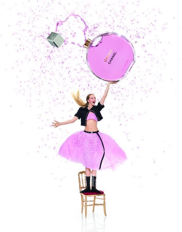 香奈儿,Chanel赋予邂逅柔情香水全新的嗅觉诠释，呈献全新邂逅香水系列广告大片