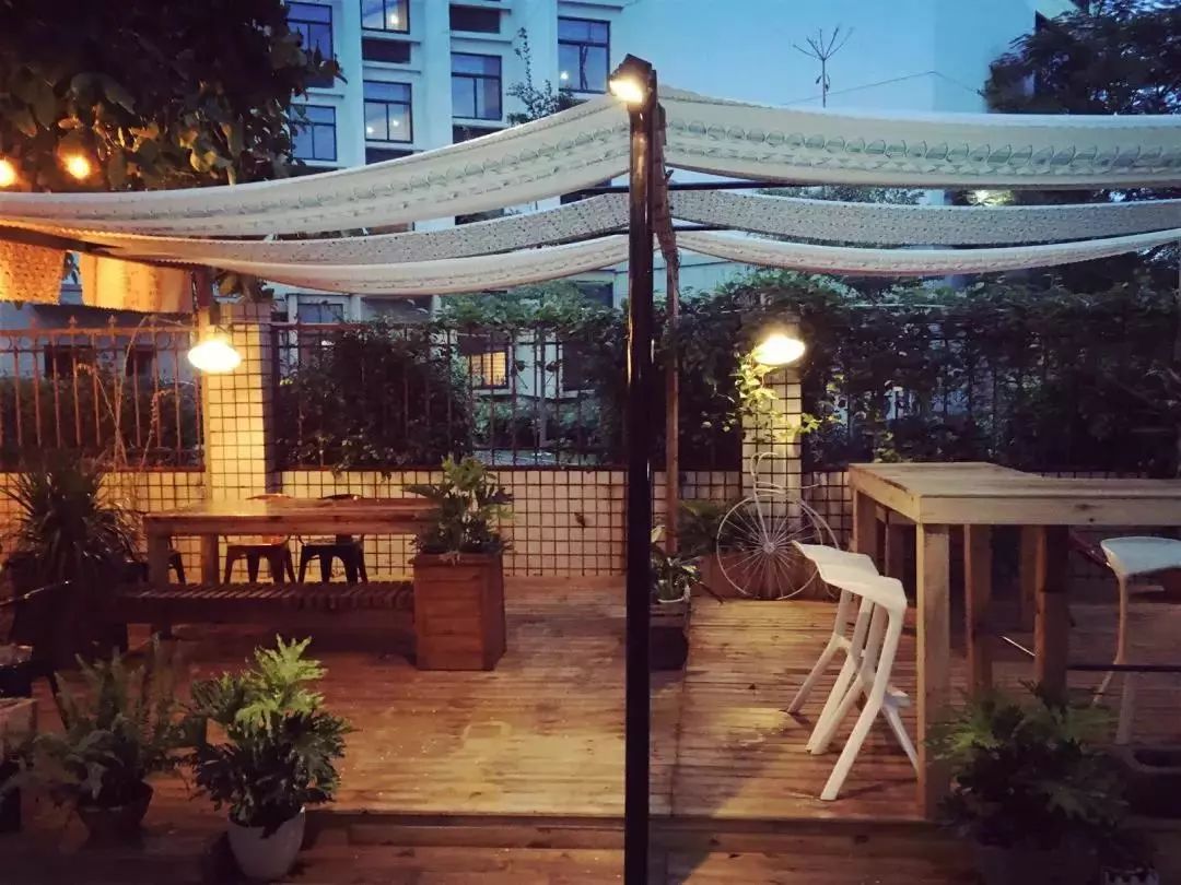 她辞职卖车，在孕期打造厦门最IN民宿，最火的青春偶像剧在这里诞生！