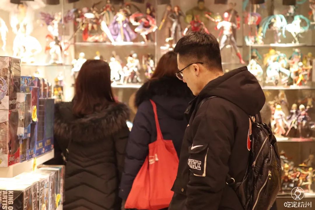 河坊街大型手办店,河坊街动漫