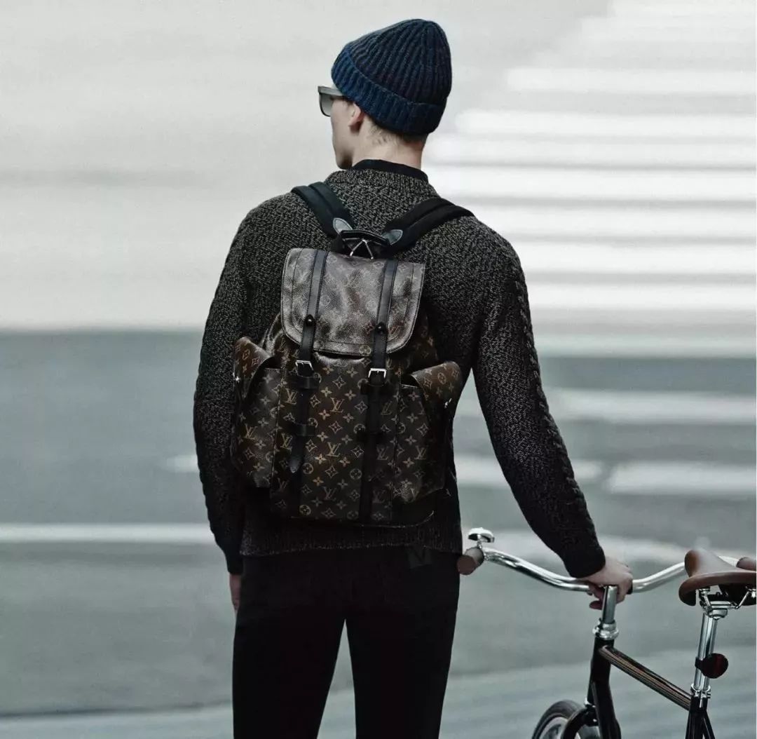 过年的时候要送什么给男友礼物呢,新年给男朋友送什么礼物比较合适