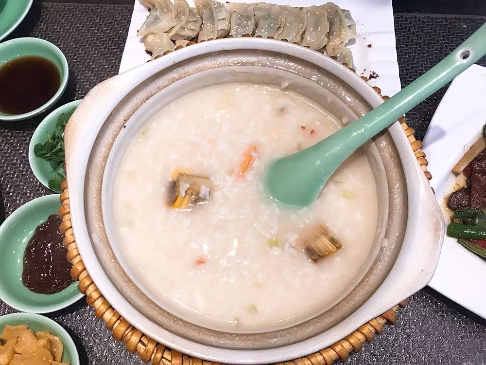 138元抢168元自助晚餐,88元3斤虾团购套餐