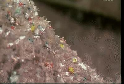 塑料瓶可以制成衣服吗,塑料瓶能做什么衣服卖