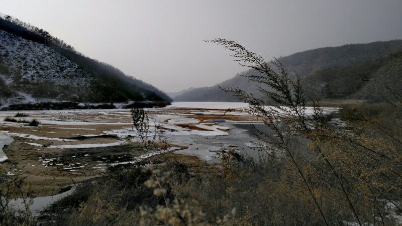 岫岩石湖瀑布旅游攻略,冬天自驾仙女山旅游攻略