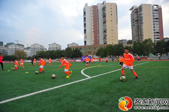 鏀诲潥鍏嬮毦寮曢鏂囨梾铻嶅悎鍙戝睍,鏀诲潥鍏嬮毦淇冩彁鍗囧嚌蹇冭仛鍔涜皨鍙戝睍