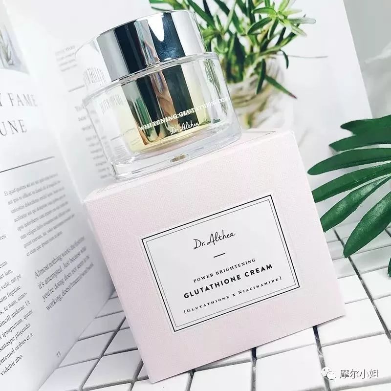 郑秀妍护肤推荐什么牌子,韩国哪一款素颜霜好用明星用