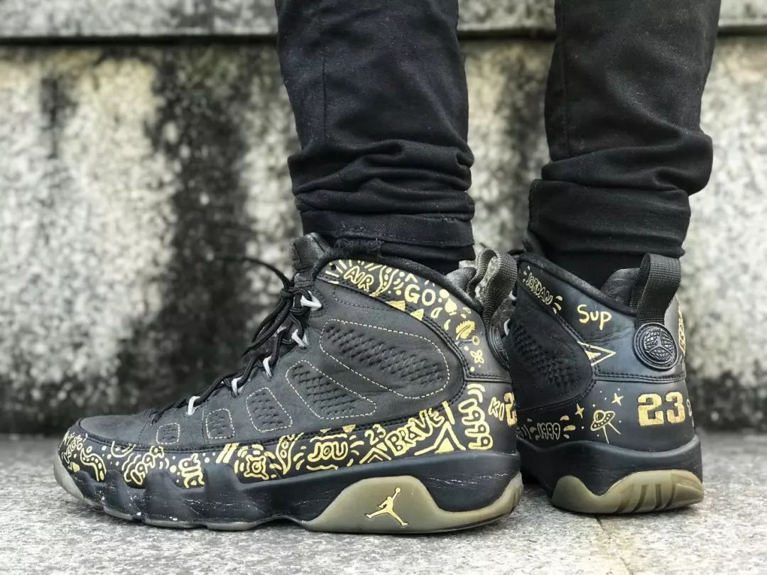 韦德之道7小猪佩奇上脚,匡威韦德球鞋1.5测评