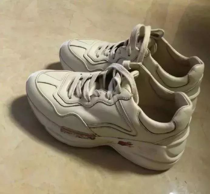 奢侈品包包褪色了怎么办,哪个奢侈品包包掉色