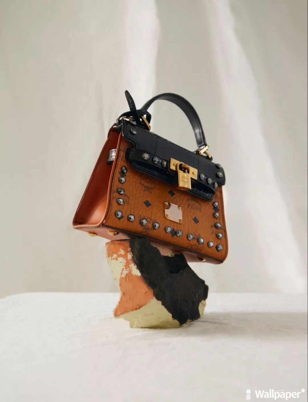 我们在瑞典艺术家的工作室里拍摄了一组静物片