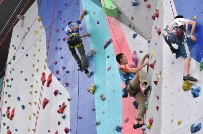 新春限定营业！花生FM这次真的搞大了！