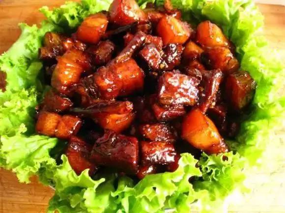 年味儿红红火火又一年,胡同红烧肉