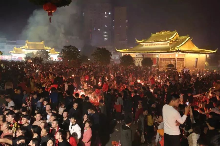 震撼南京灯光秀,玄武山最新景点