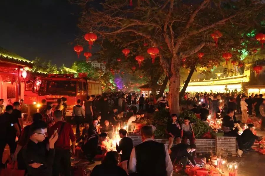 震撼南京灯光秀,玄武山最新景点