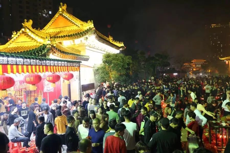 震撼南京灯光秀,玄武山最新景点