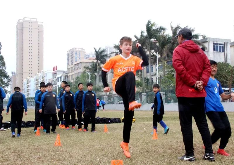 足球青训基地怎么样,足球野球圣地