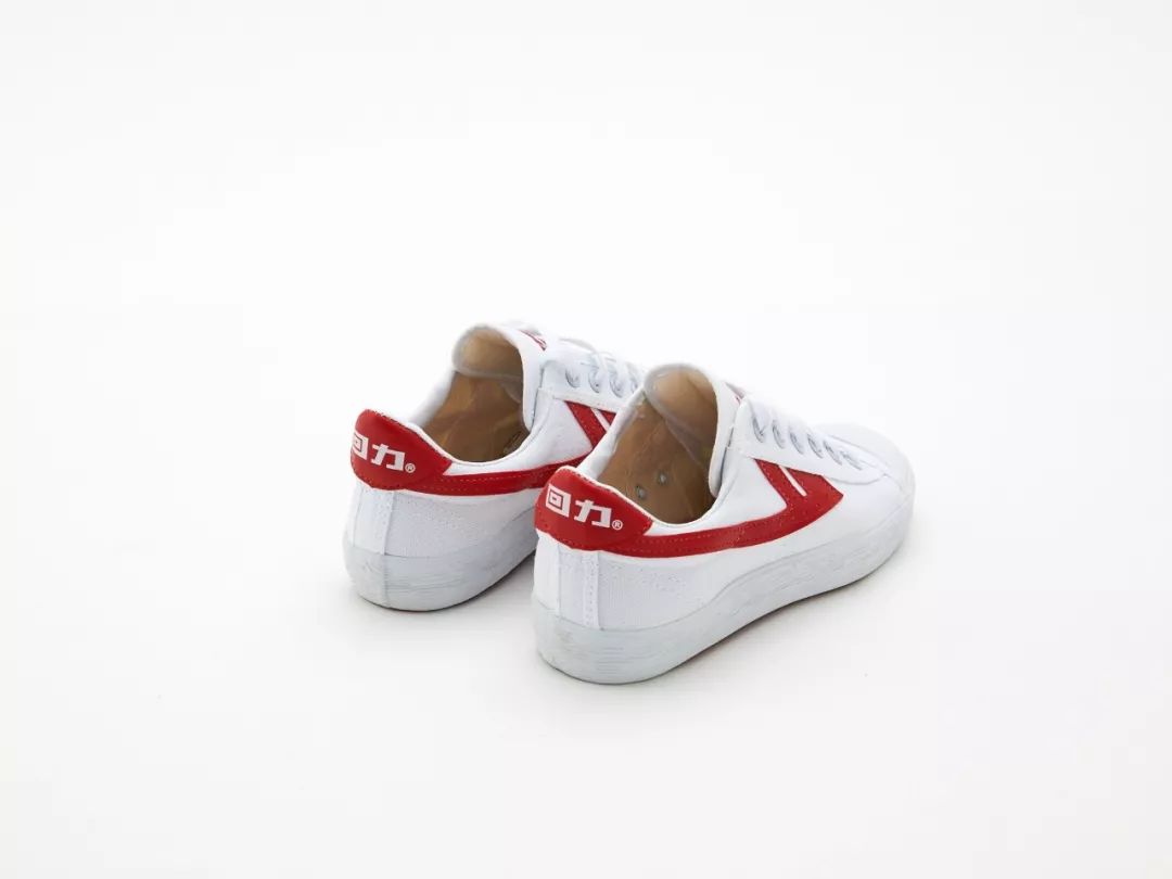 回力鞋子卖10块一双,几十块的回力鞋子是不是正品