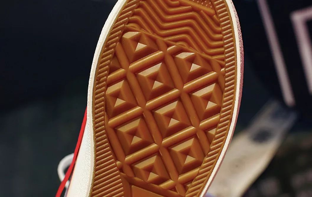 回力帆布鞋多少钱是正品,回力帆布鞋推荐经典款还是新款