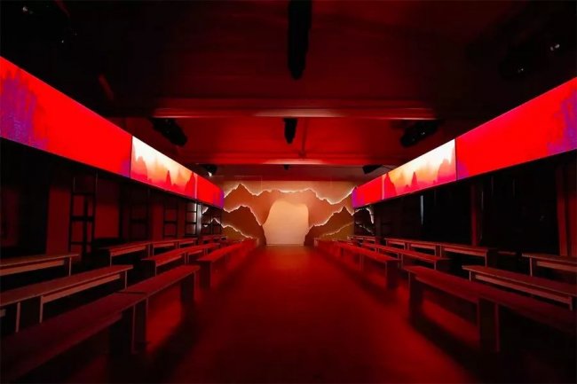 lining李宁2019纽约时装周v8彩色,李宁品牌热潮