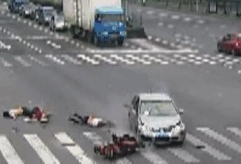 红灯亮前越过停止线算闯红灯吗,红灯前越过了停止线算闯红灯吗