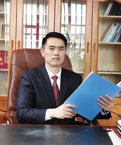 努力奔跑我们都是追梦人,努力奔跑做新时代的追梦人