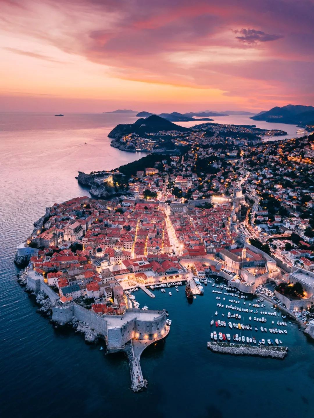 好想来场放飞自我的旅行,好想来一场无目的的旅行