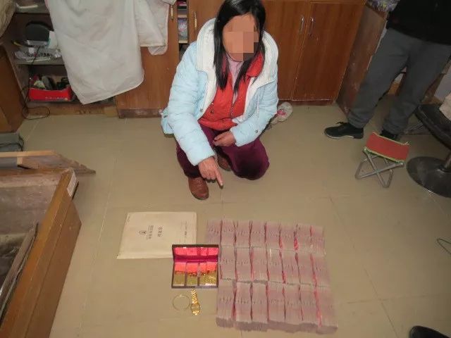 轮胎藏现金骗局 (轮胎里藏现金骗局)