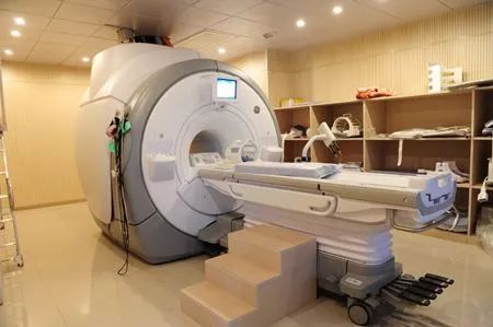 核磁共振对人体的副作用有哪些,核磁共振增强伤身体吗