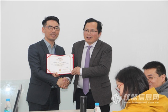 “创新100”企业家研学之旅第二天:走进苏州医工所纽迈分析