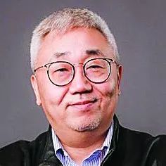 十位经济学家企业家展望中国经济,学者分析各国股市