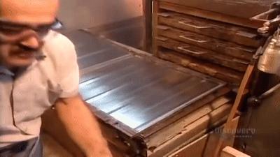 铅笔上面的东西掉了怎么办,铅笔上面的橡皮擦字干不干净