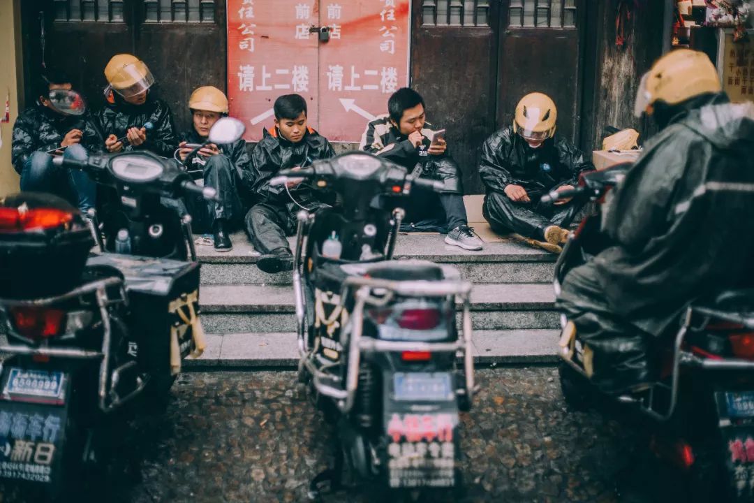 外卖骑手的工资是税后工资吗,正常外卖骑手一个月多少工资