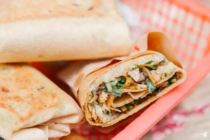 趁“热”看！今日份高清*码无**的「美食编辑」日常已送达！