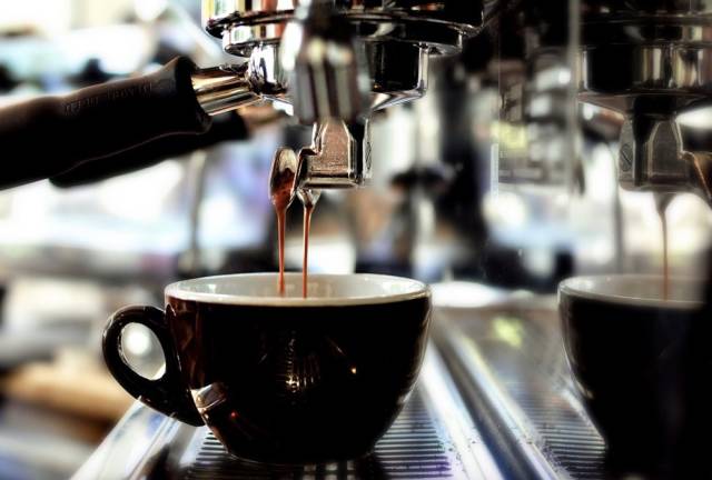 新手选择哪个咖啡设备,比较容易上手的咖啡设备