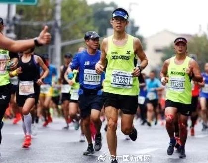 *会两**声音:建议教师待遇不应低于公务员|新闻早资讯