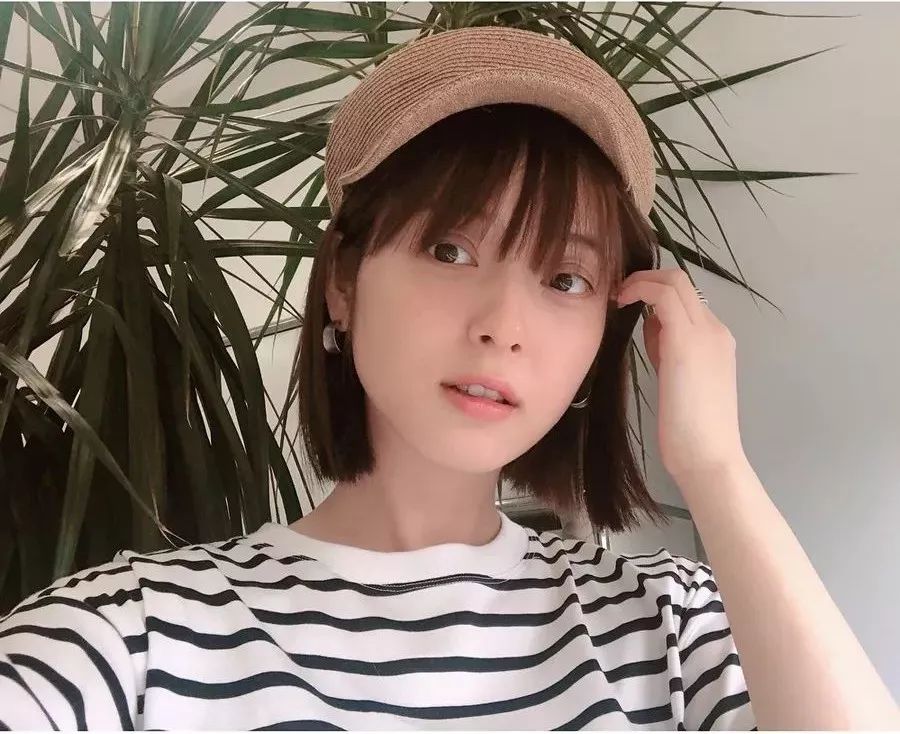 女明星剪短发后对比,女明星剪短发教程