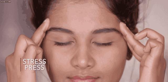 懒人快速去皱纹的方法,一涂一抹轻松解决皱纹