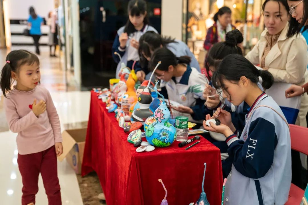 勤俭节约从我们做起,绿色生活从减少一次性物品开始