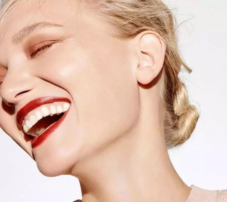 严重痘印晒斑,5个祛斑小妙招淡化晒斑雀斑痘印