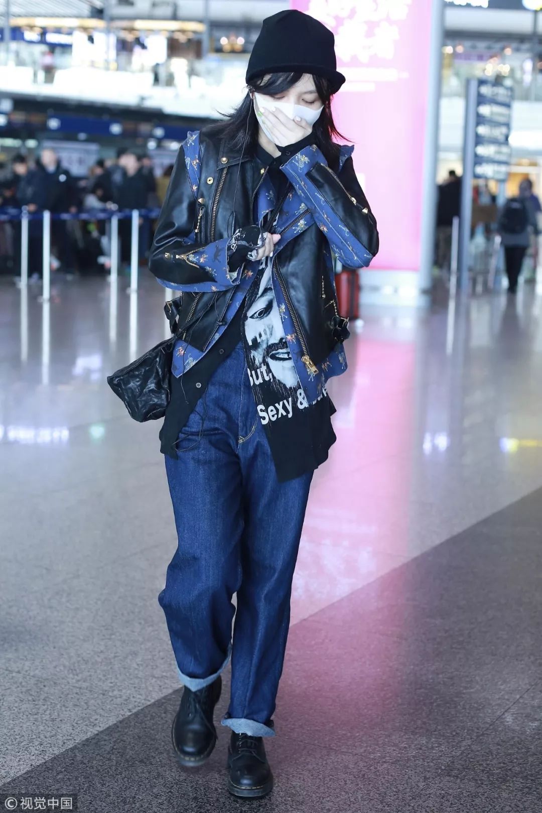 机场街拍谁赢?懂旧衣新穿的才是时髦精