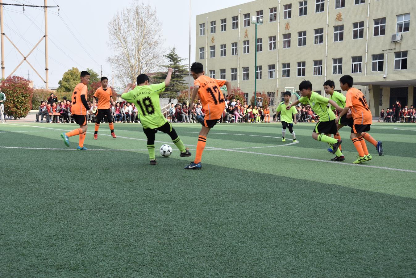 平顶山春晖小学足球赛事,平顶山市长杯足球联赛小学决赛