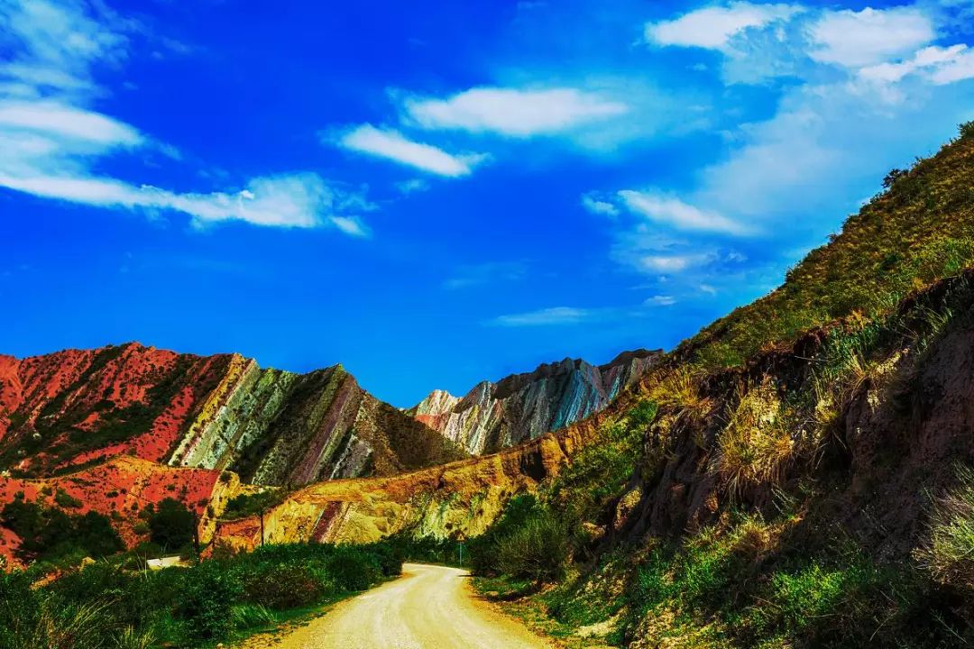 新疆最美的公路沿途美景,新疆最美公路160个弯道