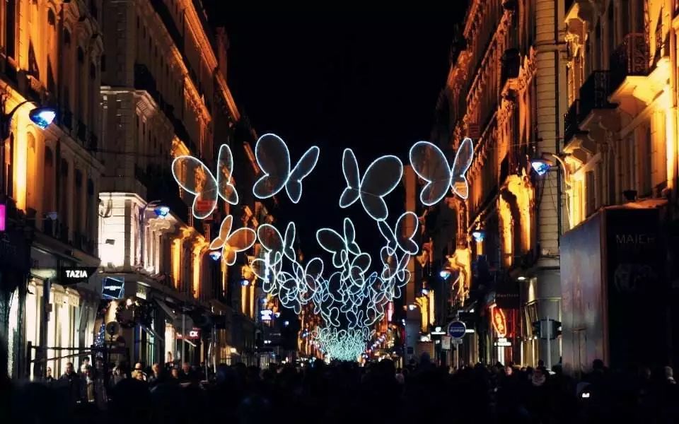 夜游项目如何形成独特夜间体验,小型夜游项目推荐