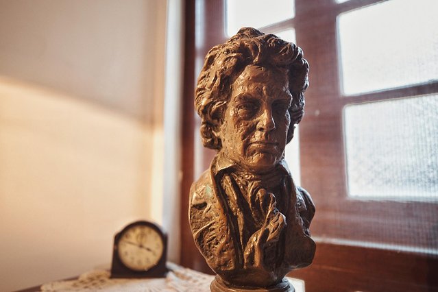 穿越时间与空间，带你看不一样的上海