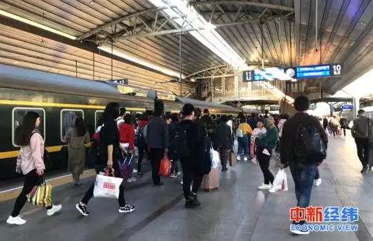 五一小长假怎样能买到火车票,五一假期火车票今日开抢