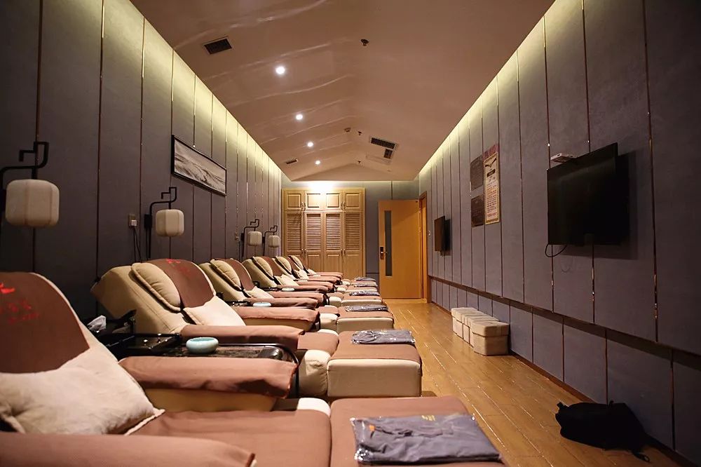 89元抢原价169元超值足疗+洗浴套餐！时长70分钟！节假日通用！服务超棒！