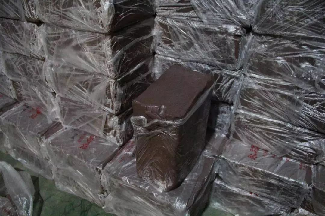 极品紫砂壶拍卖价格多少钱一套啊,顶级紫砂壶拍出几千万天价