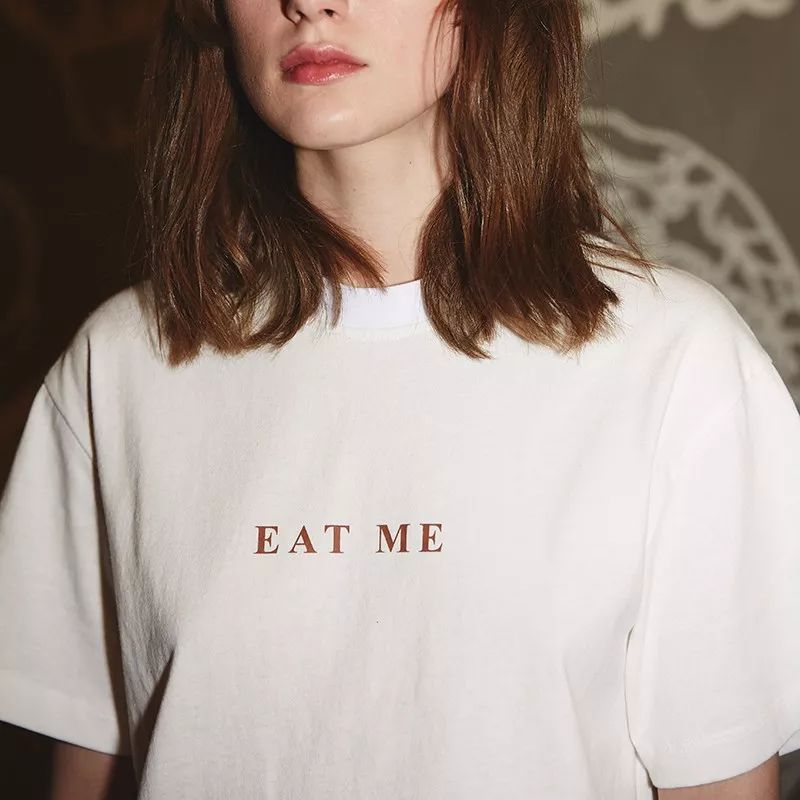 刘雯*服私**里出镜率最高的三种风格短袖，就这么穿了！