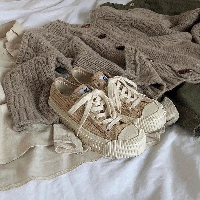 买鞋还得买耐克配音,买鞋还得买啥