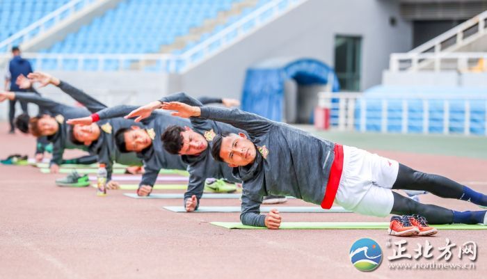 主场揭幕战,主场首秀末节