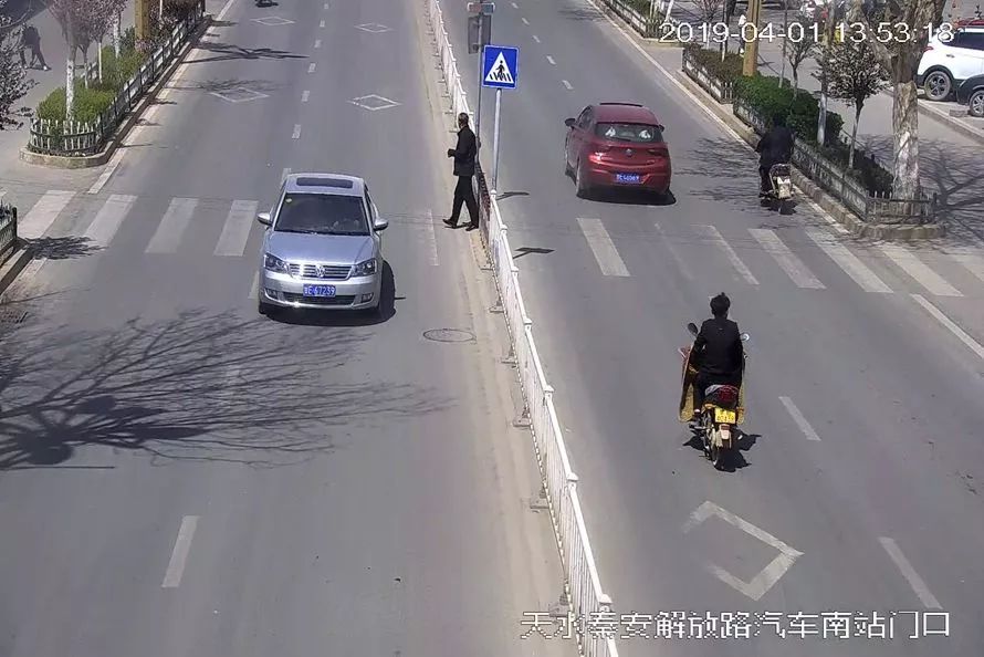 交通违法曝光台案例,交通违法曝光台