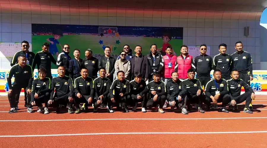 展雪域雄风,足球联赛展现风采